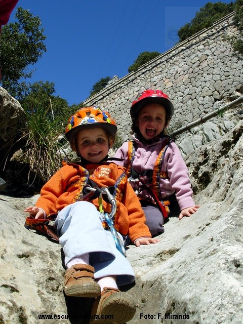 Tres generaciones en un barranco